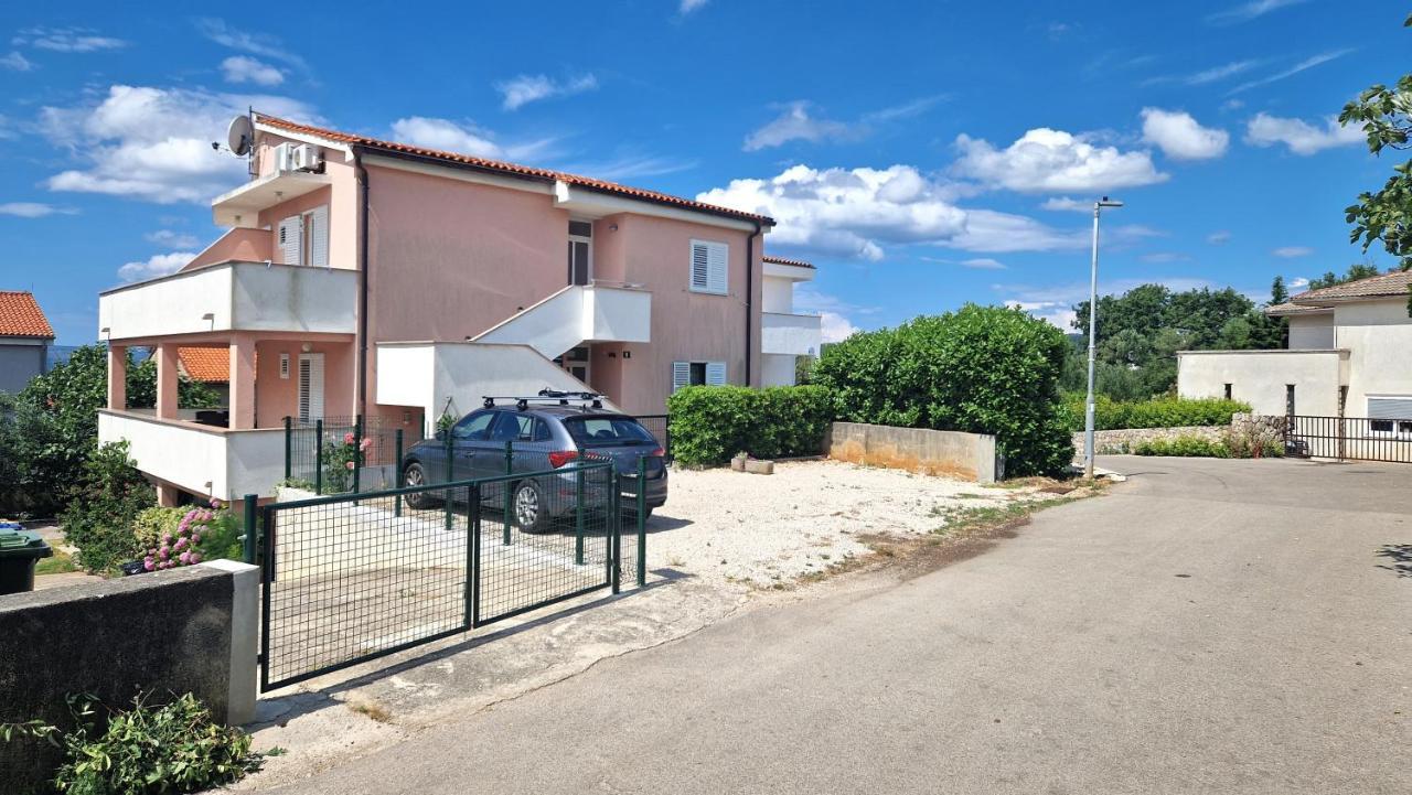 Apartments Murgic Krk Town Luaran gambar